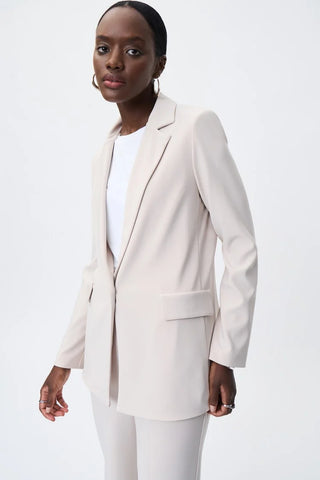Silky Knit Straight Blazer