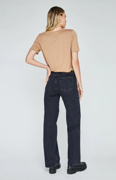 LEWIS TEE
