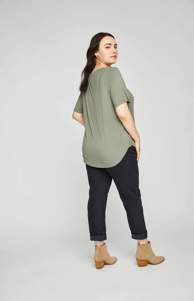 LEWIS TEE