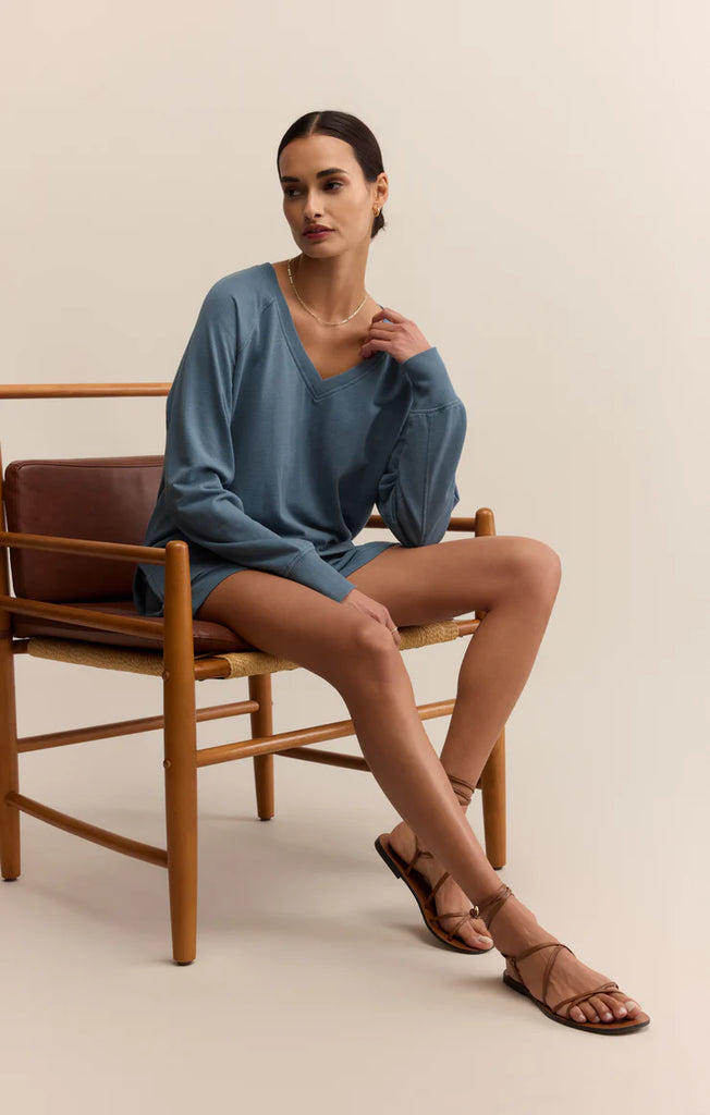 Modern V-Neck Weekender