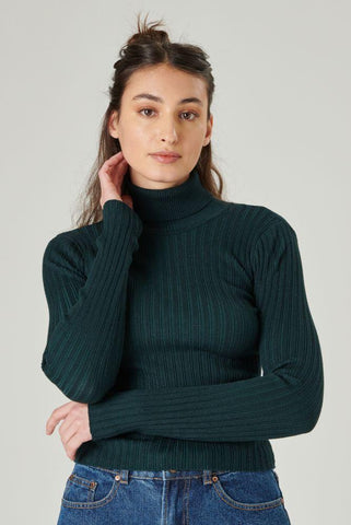 TURTLENECK SWEATER