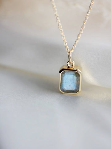 LABRADORITE POOL NECKLACE