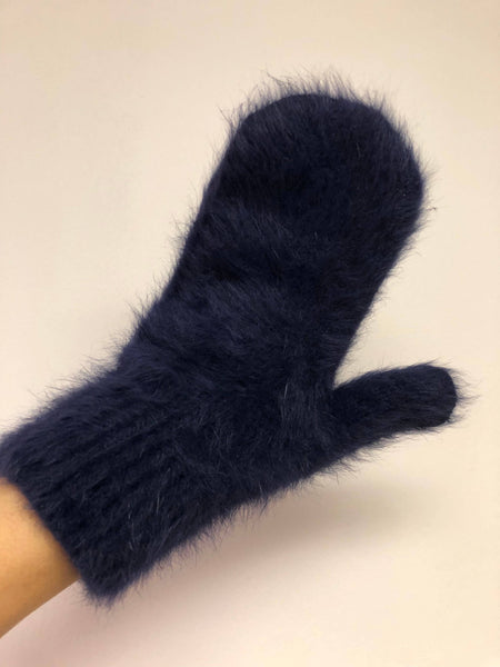 FLUFFY ANGORA MITTENS - neutral: Mushroom