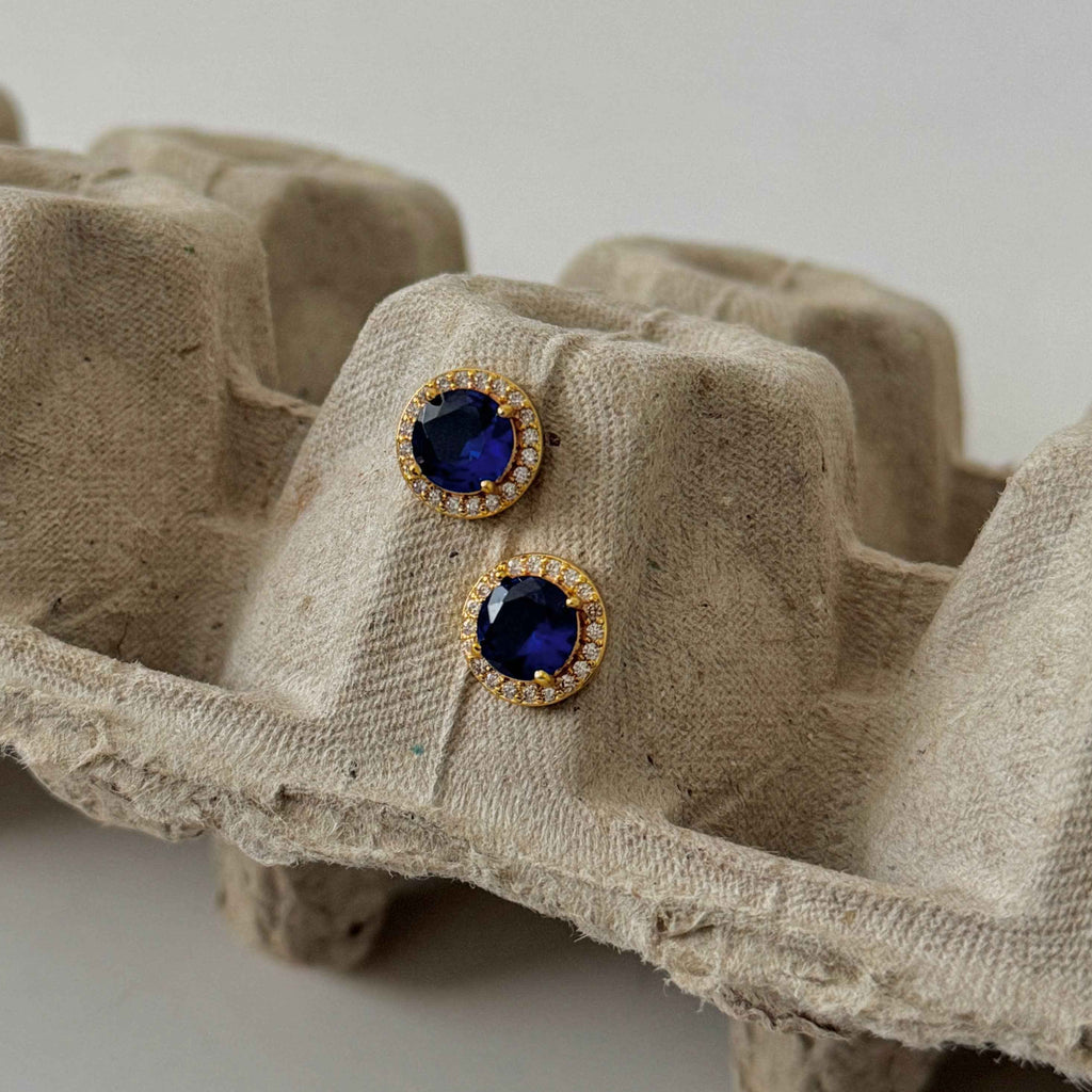 Rika 2.0 Round Studs