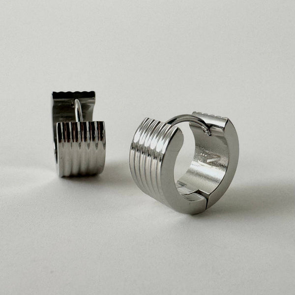 Honey Huggie Hoop 2.0- Silver
