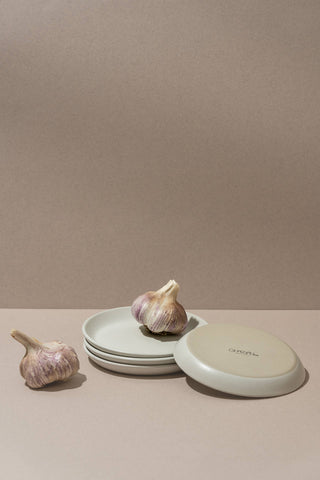 Handmade Stoneware Flat Side Plate | Edan 5.9": Matte Black/Shiny White