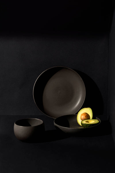 Le "Kuisto" Dinnerware Set - 12 Pieces: Matte Black