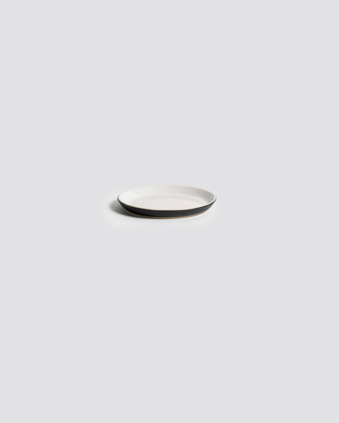 Handmade Stoneware Flat Side Plate | Edan 5.9": Matte Black/Shiny White