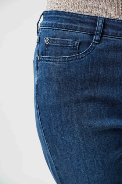 Gia Classic Slim Fit Stretch Jeans