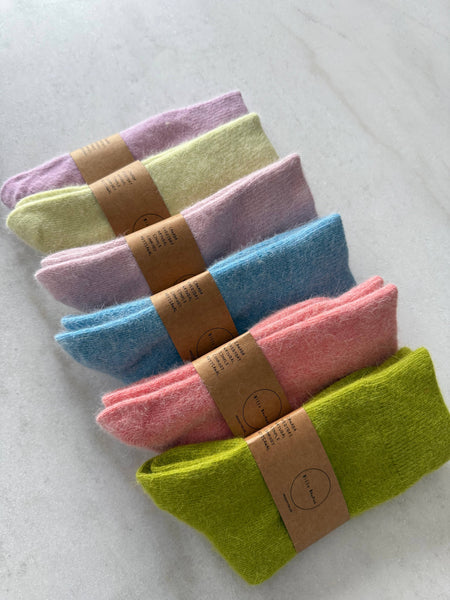 FLUFFY ANGORA SOCKS : Pink tourmaline