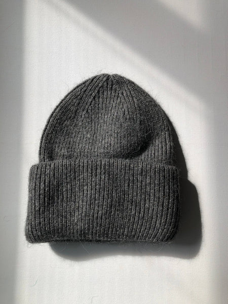 2025 ROYAL ANGORA BEANIE: Light gray