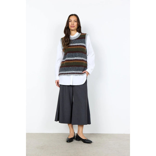 Hadil Vest