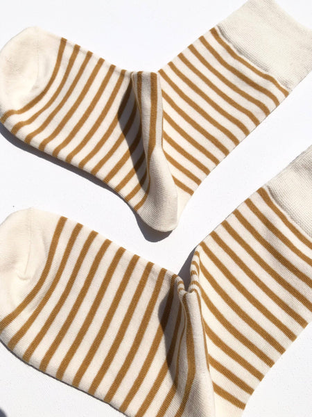 COLOR STRIPE SOCKS: Burgundy