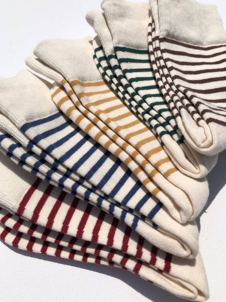 COLOR STRIPE SOCKS: Burgundy