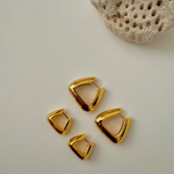 Pyramid Earrings- Small Gold
