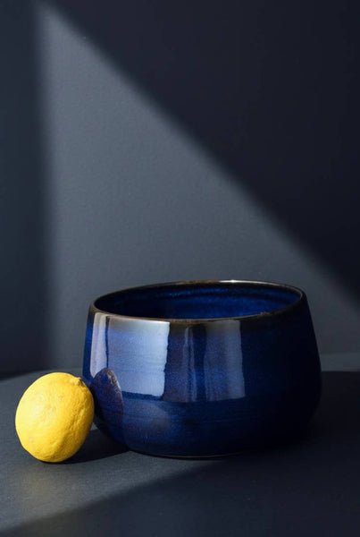 Handmade Stoneware Serving Bowl | Ewa 68 oz: Matte White