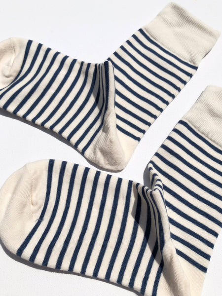 COLOR STRIPE SOCKS: Burgundy