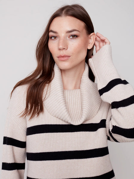 STRIPED TURTLENECK SWEATER