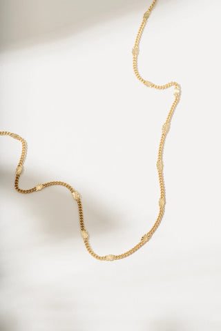 Evelyn Curb Chain