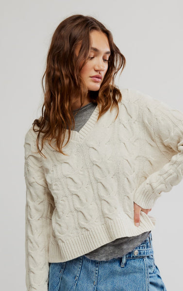 WASHED CABLE V NECK SWEATER