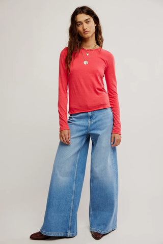Nova Long Sleeve Tee