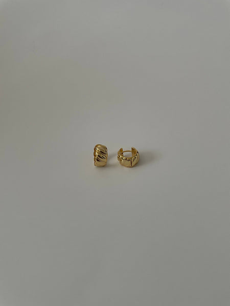 Mia Huggies - Gold