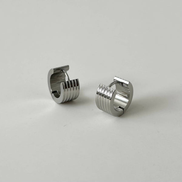 Honey Huggie Hoop 2.0- Silver
