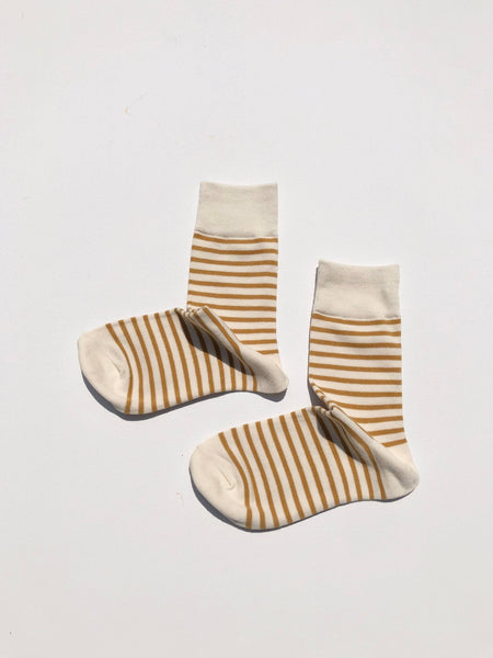COLOR STRIPE SOCKS: Burgundy