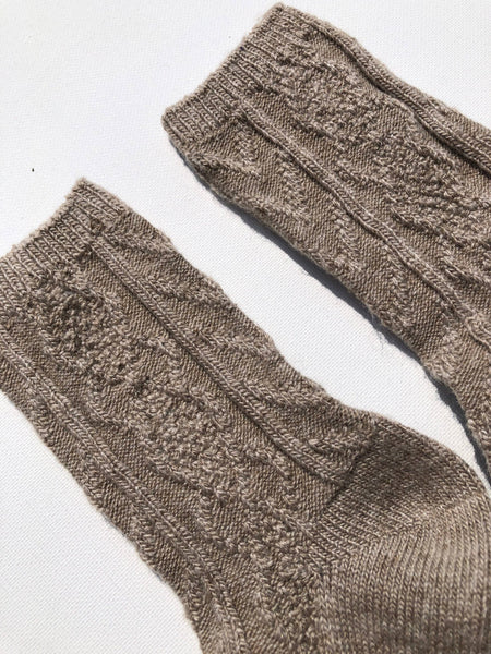 CABLE WOOL SOCKS: Mushroom / M/L