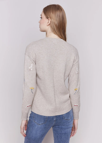 FLORAL EMBROIDERED SWEATER