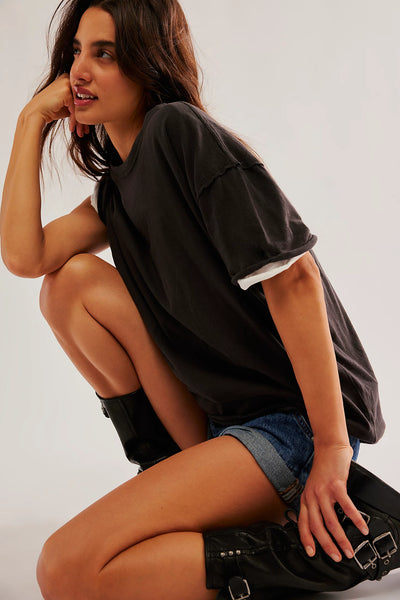 Nina Tee