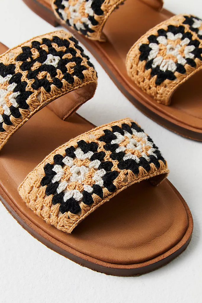 JULIET CROCHET SANDALS