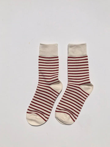 COLOR STRIPE SOCKS: Burgundy