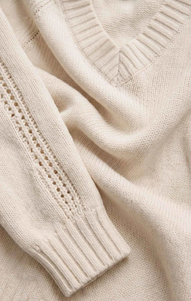 Startton V-Neck Sweater