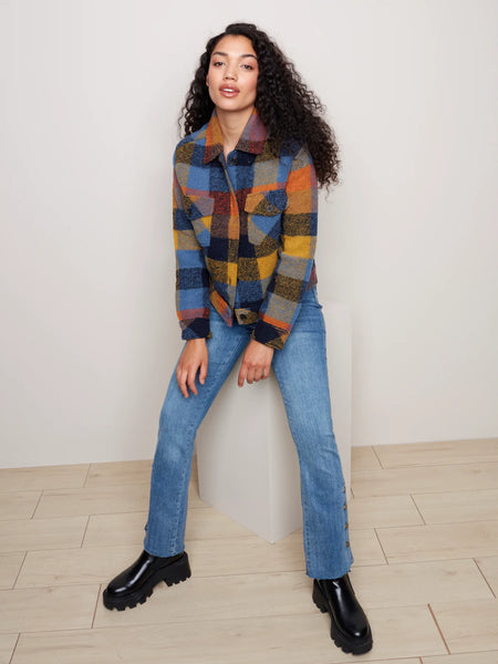 FLARE JEANS WITH SIDE BUTTONS